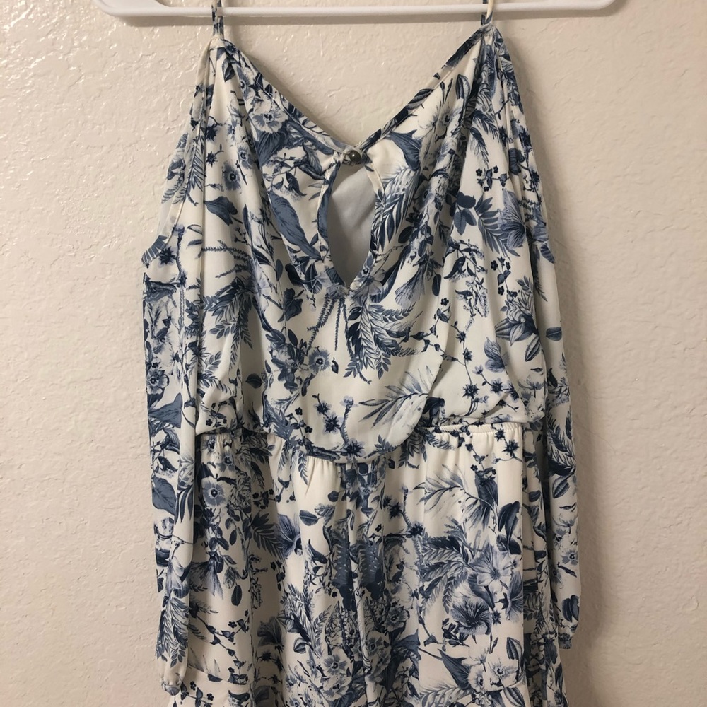 Romper - Picture 3 of 4